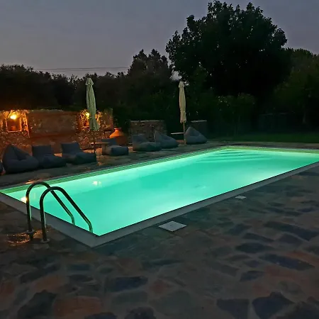 בית נופש Lemon Forest Villas